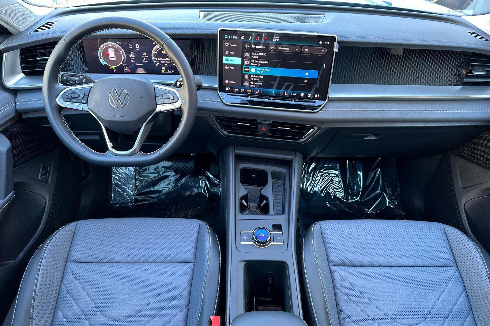 New 2026 Volkswagen Tiguan SE image 12