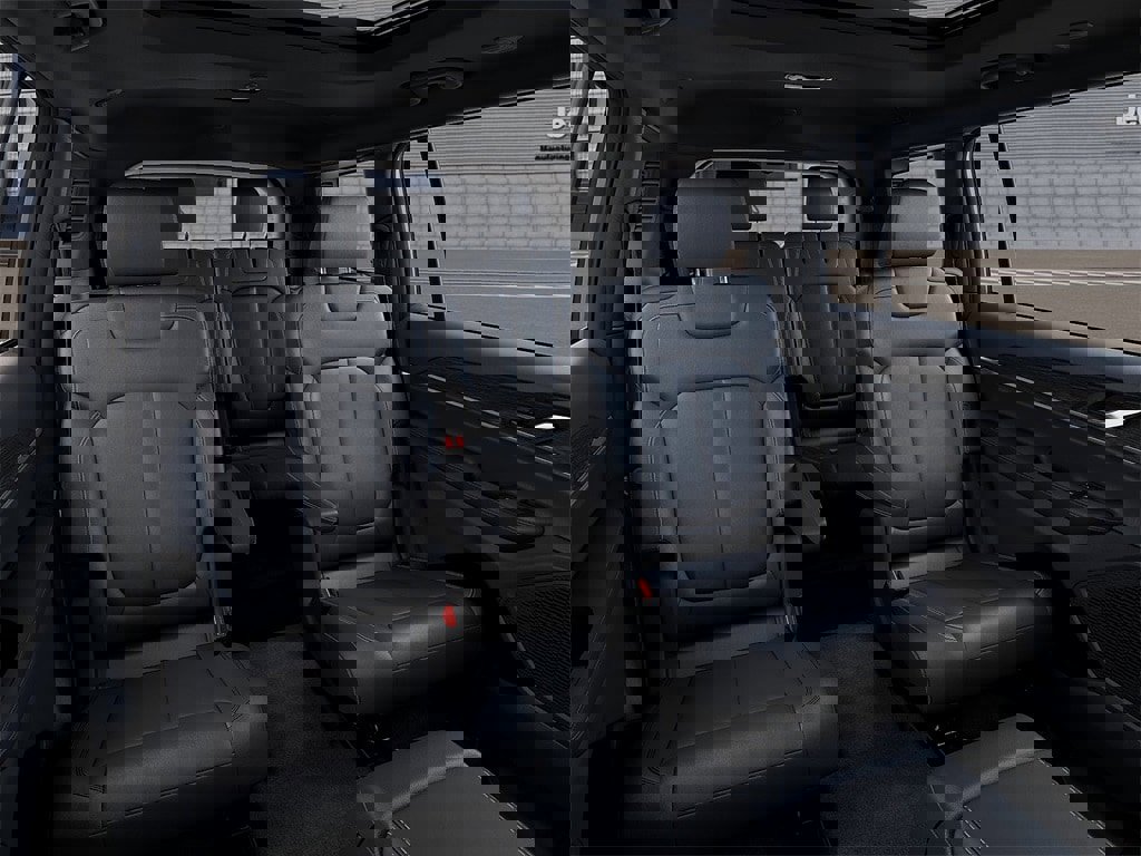 New 2025 Jeep Grand Cherokee L Limited image 15