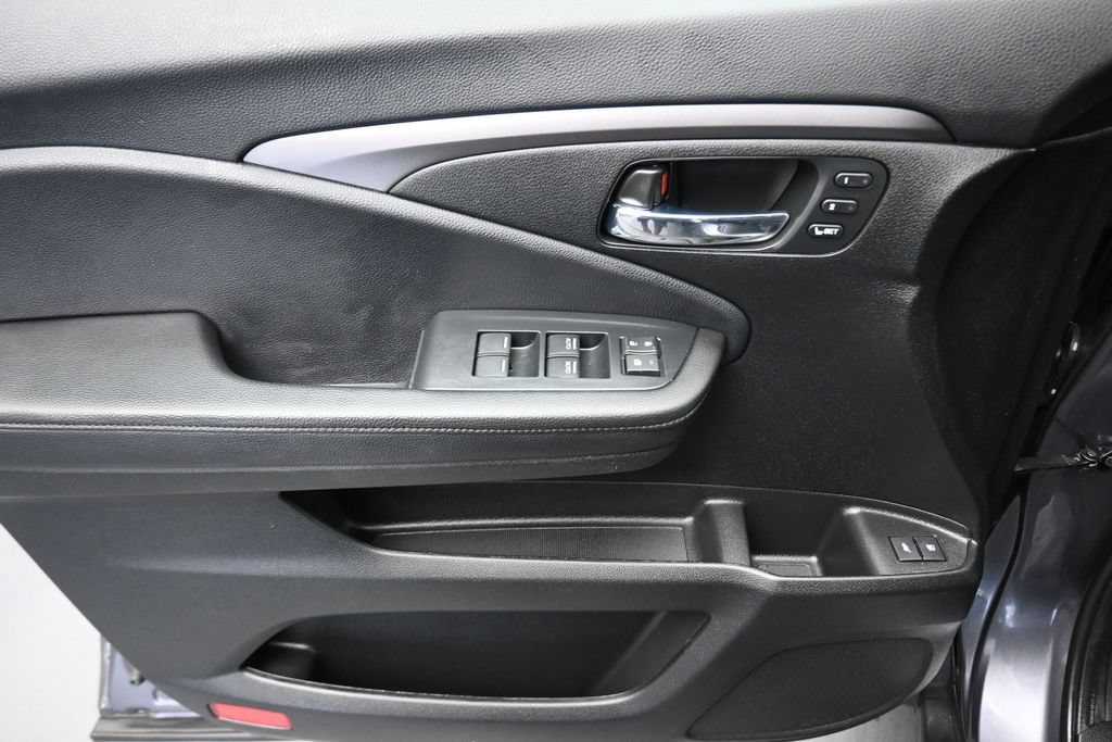 Used 2021 Honda Pilot EX-L image 10