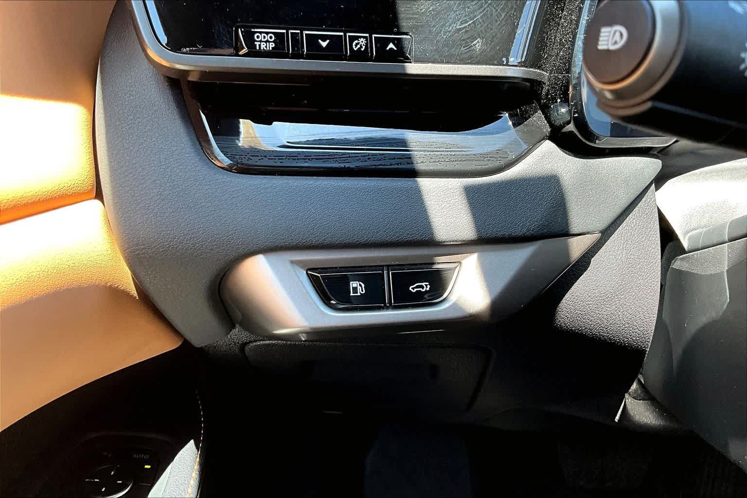 Used 2025 Lexus RX 350 FWD w/ Technology Package image 34