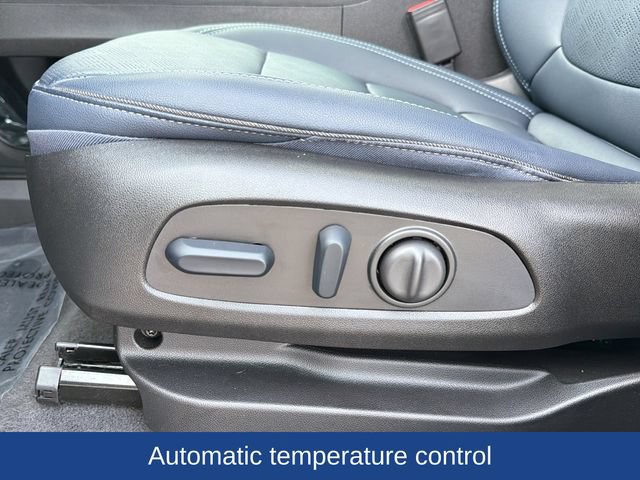 Used 2023 Chevrolet Bolt EUV Premier w/ Sun & Sound Package FWD image 21