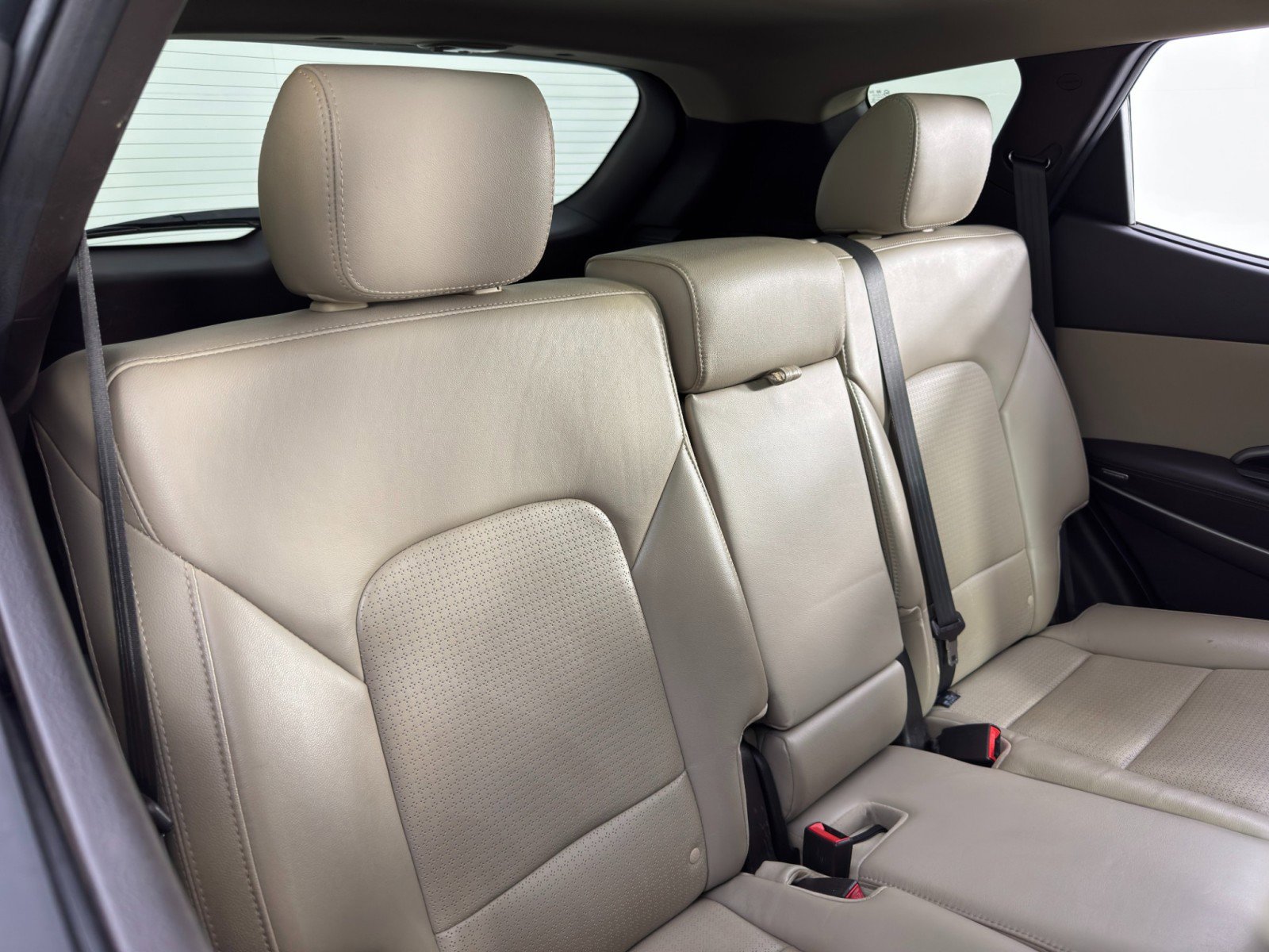 Used 2014 Hyundai Santa Fe w/ Technology Package 05 image 37