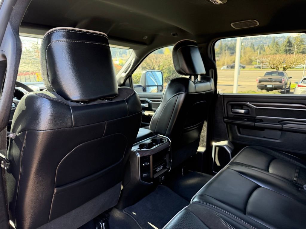 Used 2025 RAM 3500 Laramie w/ Sport Appearance Package image 33