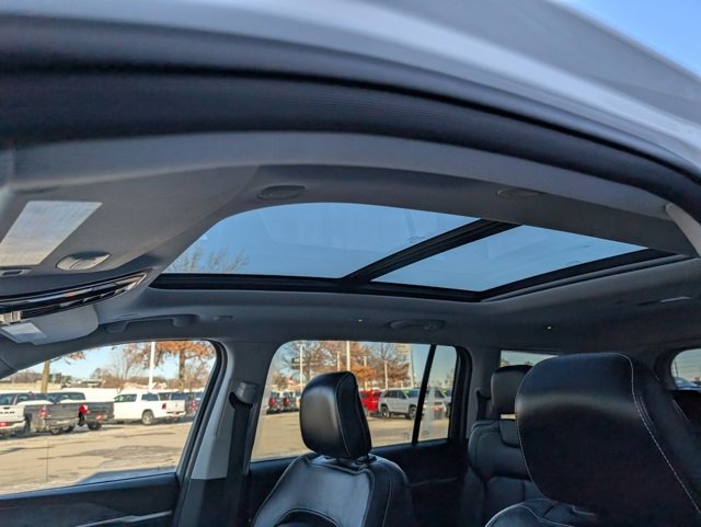 Used 2022 Jeep Grand Cherokee L Limited w/ Trailer Tow Group (B) image 6