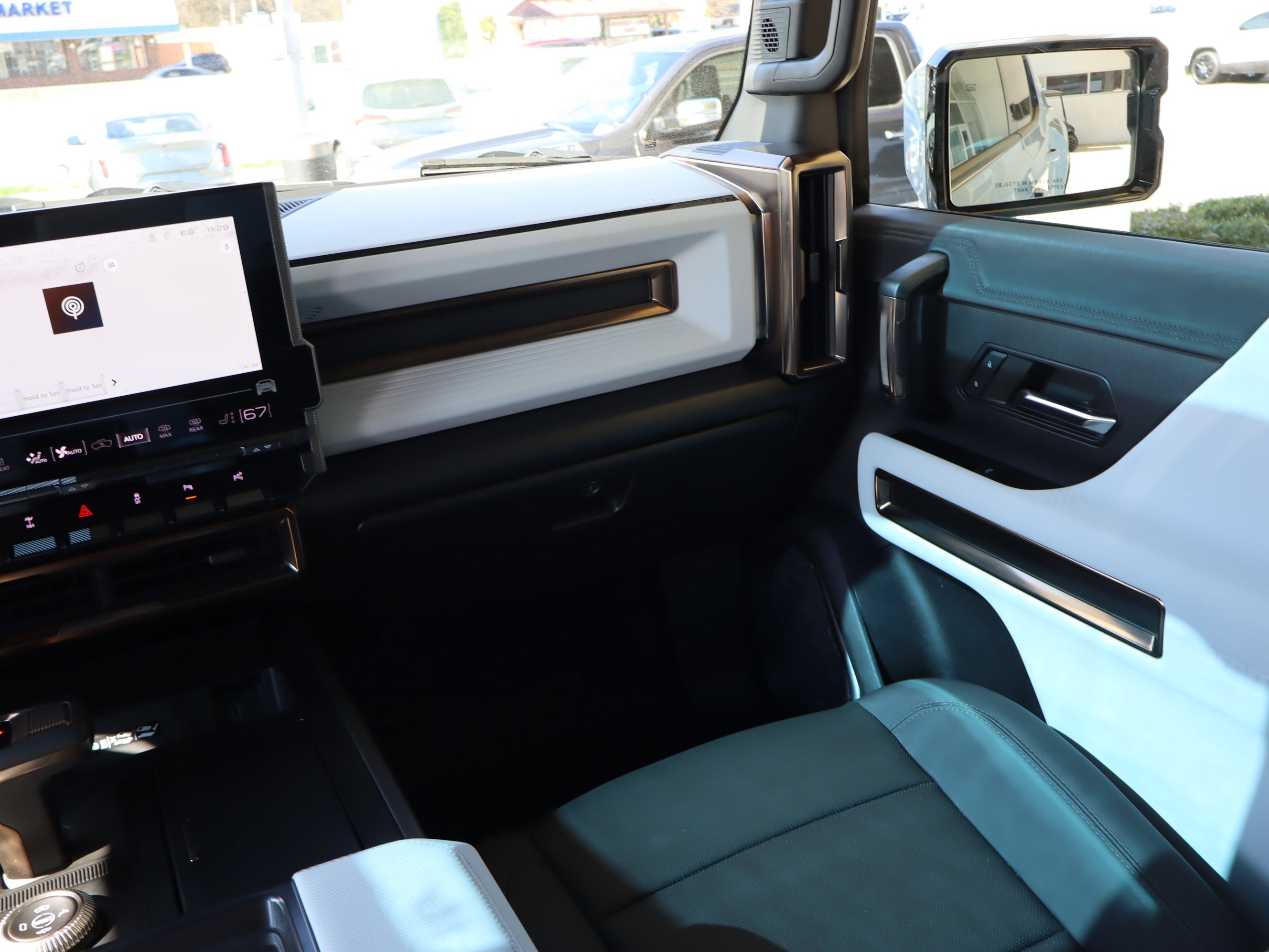 Certified 2024 GMC Hummer EV 3X w/ Extreme Off-Road Package image 16