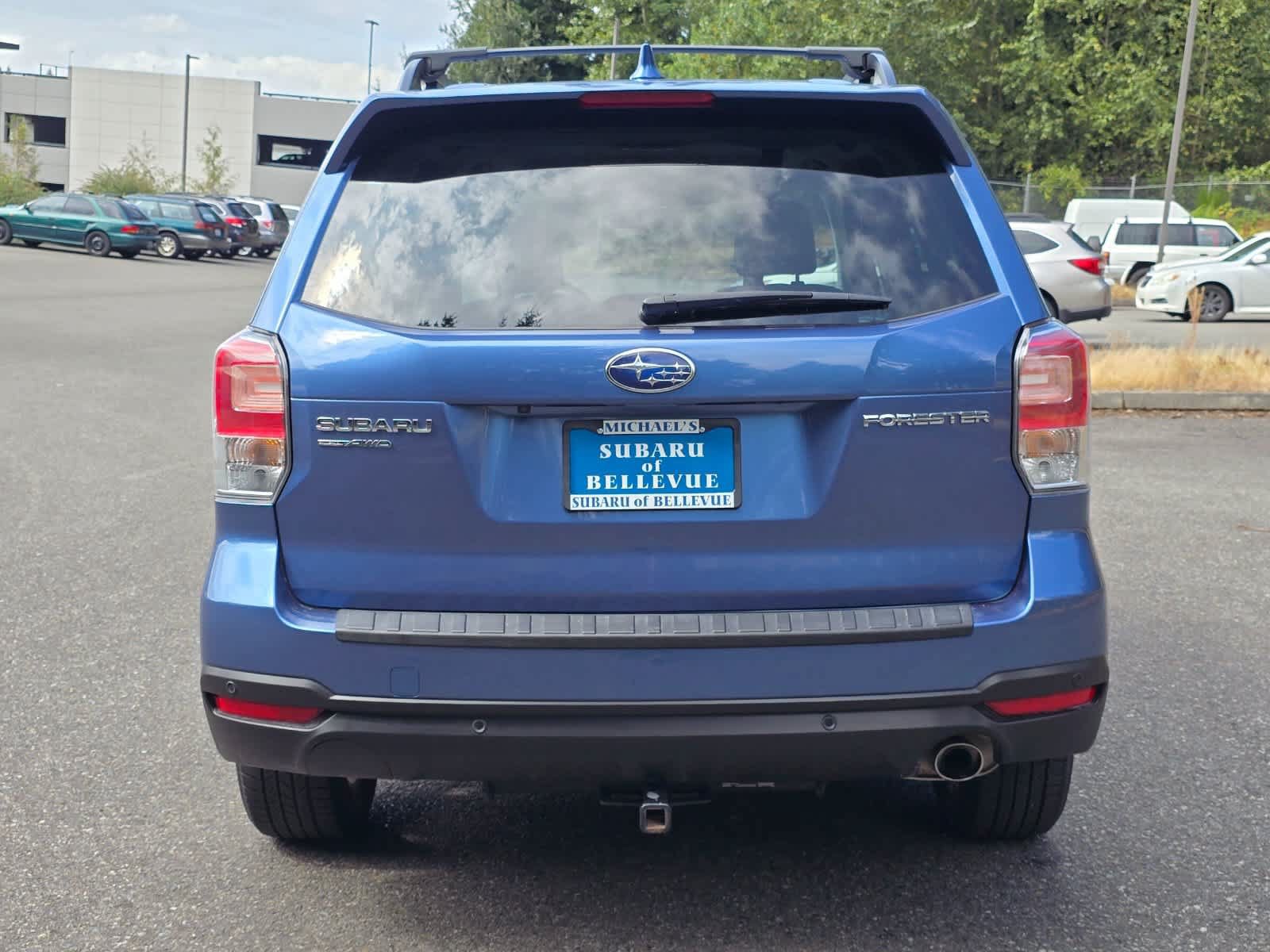 Used 2018 Subaru Forester 2.5i Touring AWD/4WD image 5