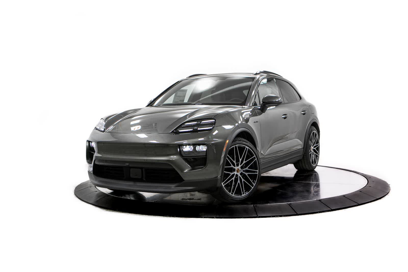 New 2026 Porsche Macan Electric RWD image 1