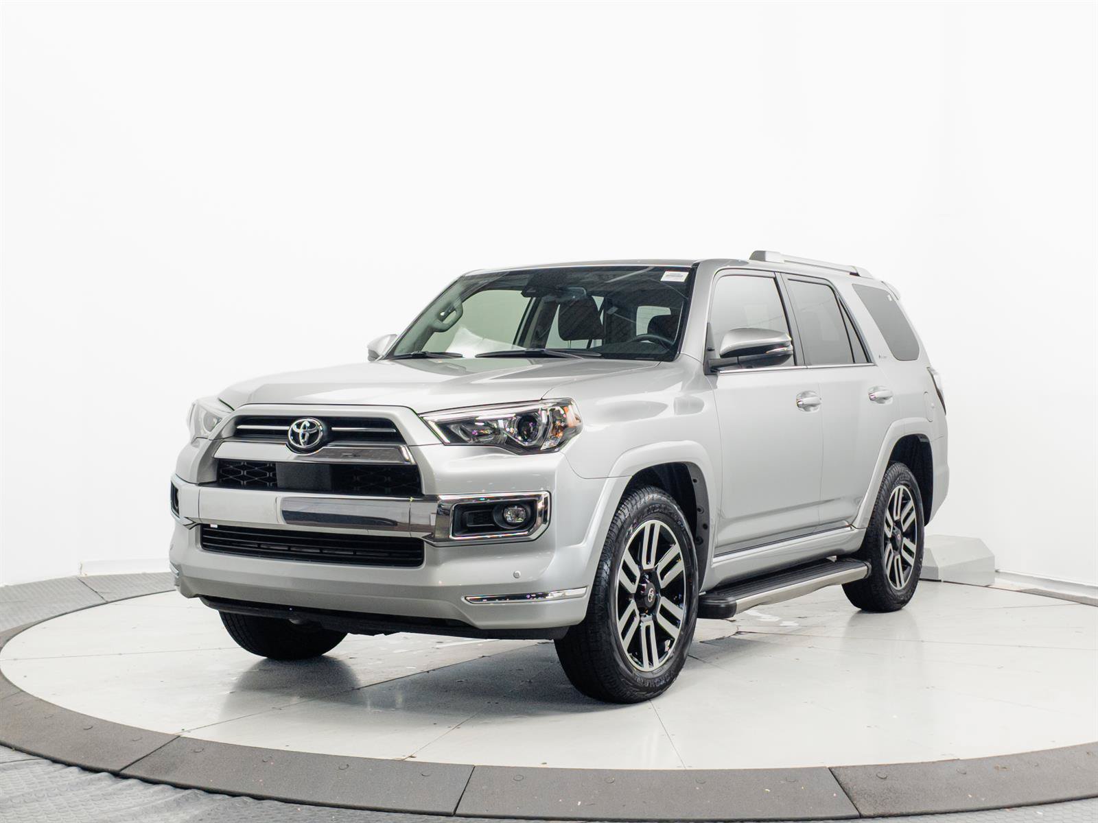 Certified 2021 Toyota 4Runner Limited AWD/4WD image 3