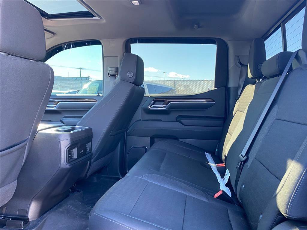 Used 2025 Chevrolet Silverado 1500 LT Trail Boss w/ Convenience Package II image 25