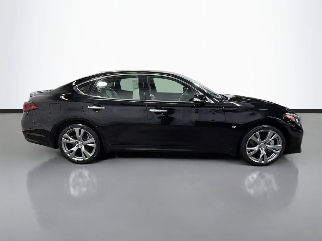 Used 2016 INFINITI Q70 3.7 w/ Technology Package AWD/4WD image 11