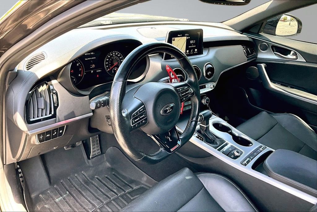 Used 2018 Kia Stinger GT1 AWD/4WD image 14