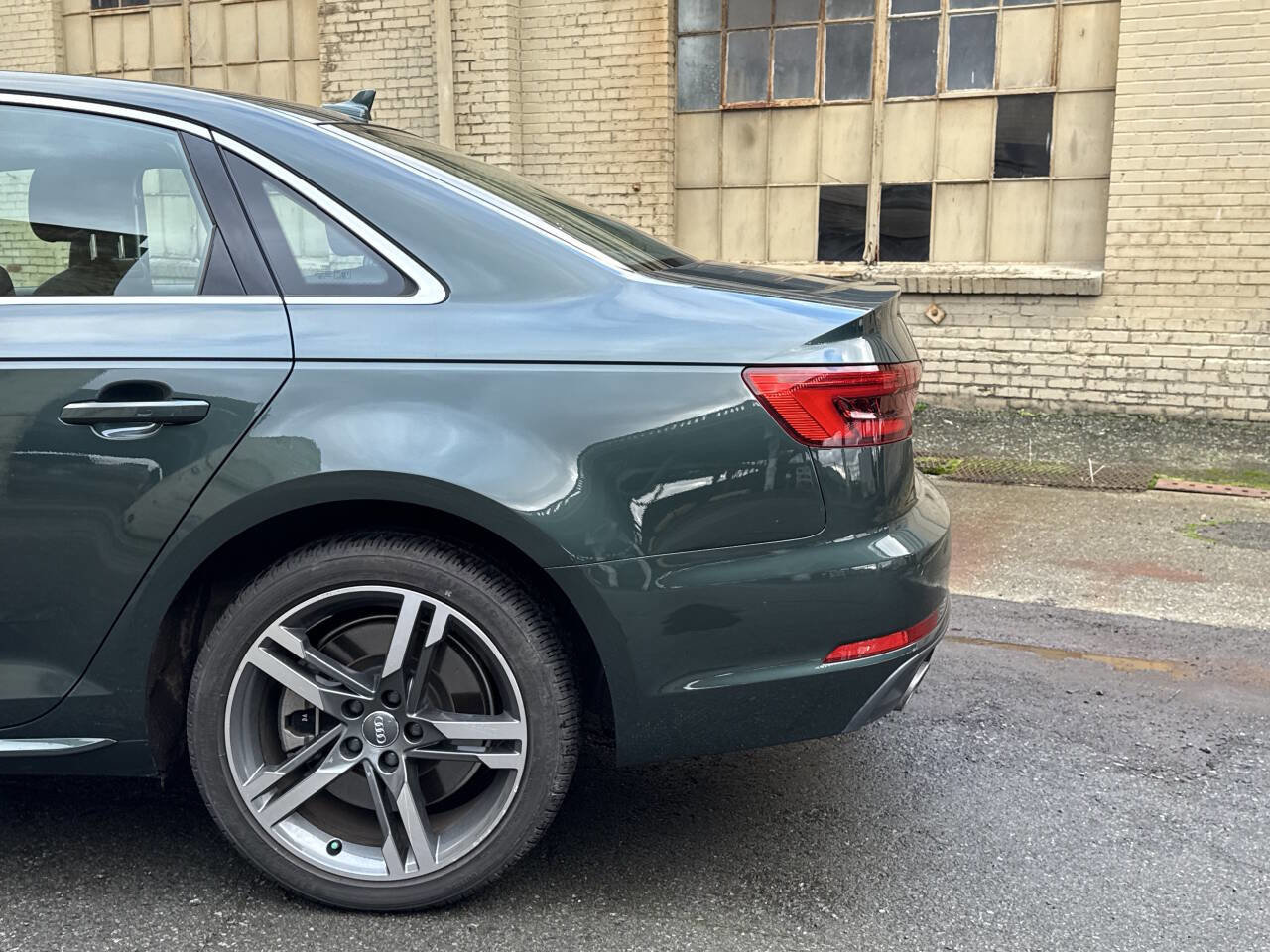 Used 2017 Audi A4 2.0T Premium Plus image 19