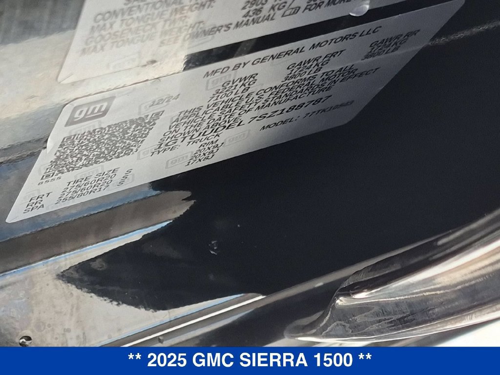 Used 2025 GMC Sierra 1500 SLT AWD/4WD image 41