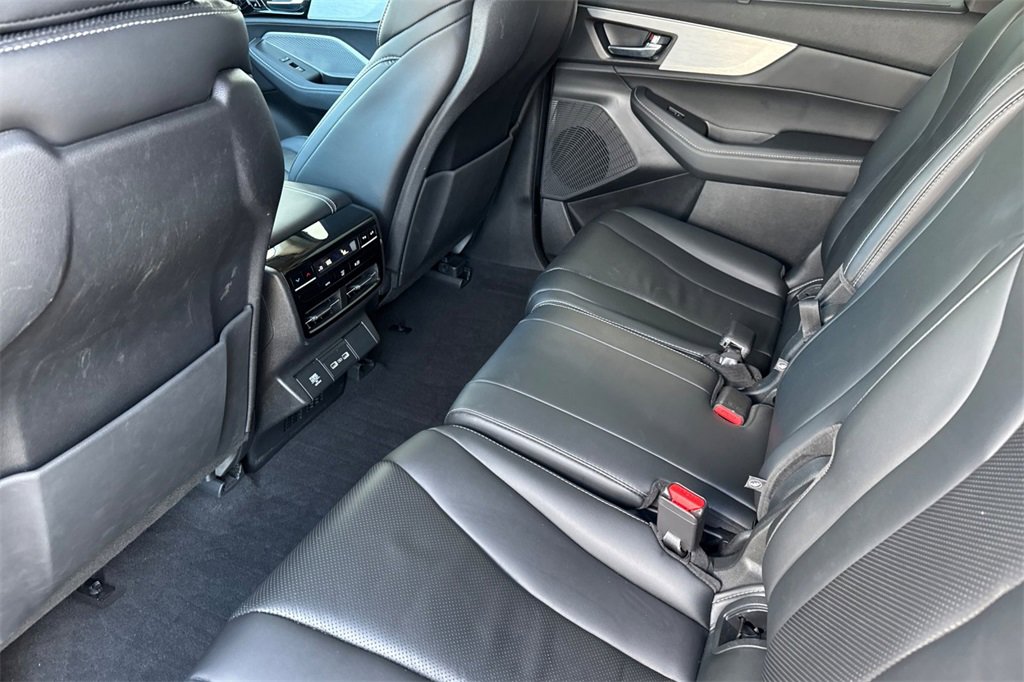 Certified 2023 Acura MDX SH-AWD w/ Technology Package image 5