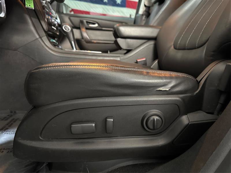 Used 2017 Chevrolet Traverse Premier AWD/4WD image 16