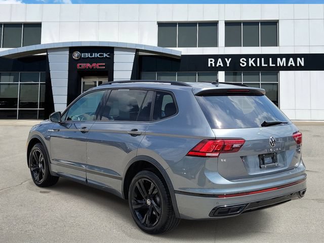 Used 2024 Volkswagen Tiguan SE R-Line AWD/4WD image 4