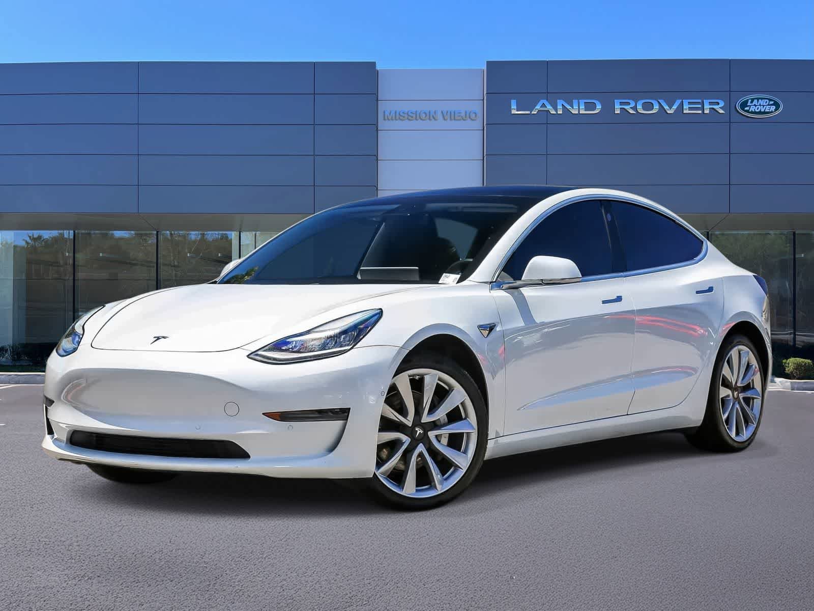 Used 2020 Tesla Model 3 Standard Range Plus RWD image 1
