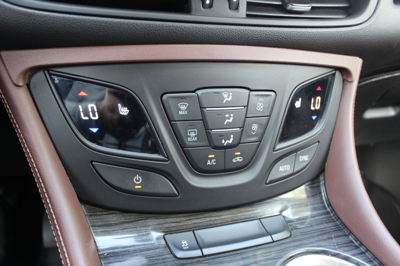 Used 2017 Buick Envision Premium AWD/4WD image 29