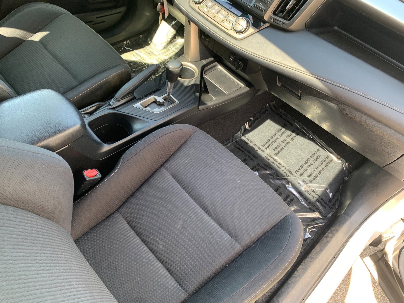 Used 2013 Toyota RAV4 XLE AWD/4WD image 36