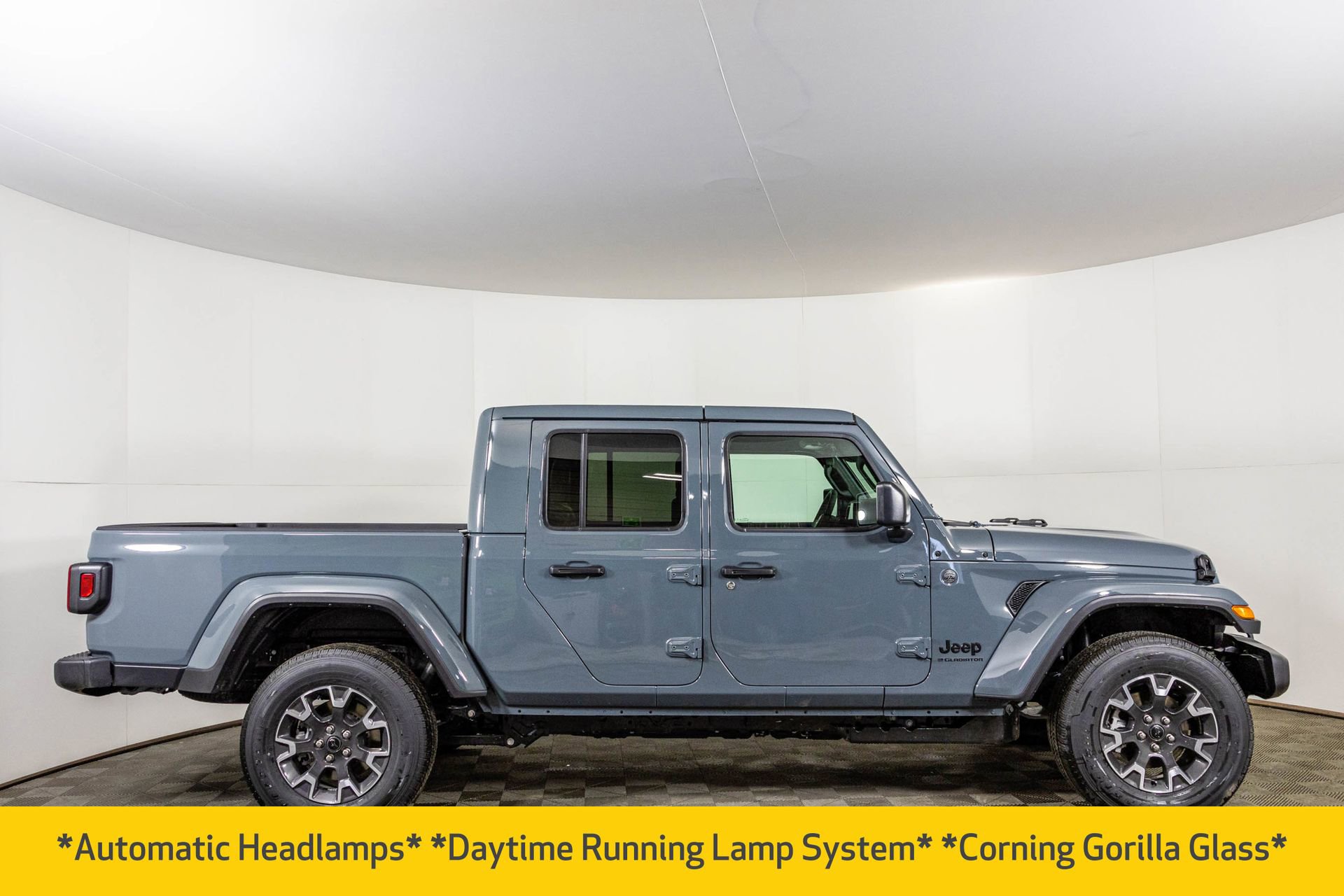 New 2026 Jeep Gladiator Sport S image 15