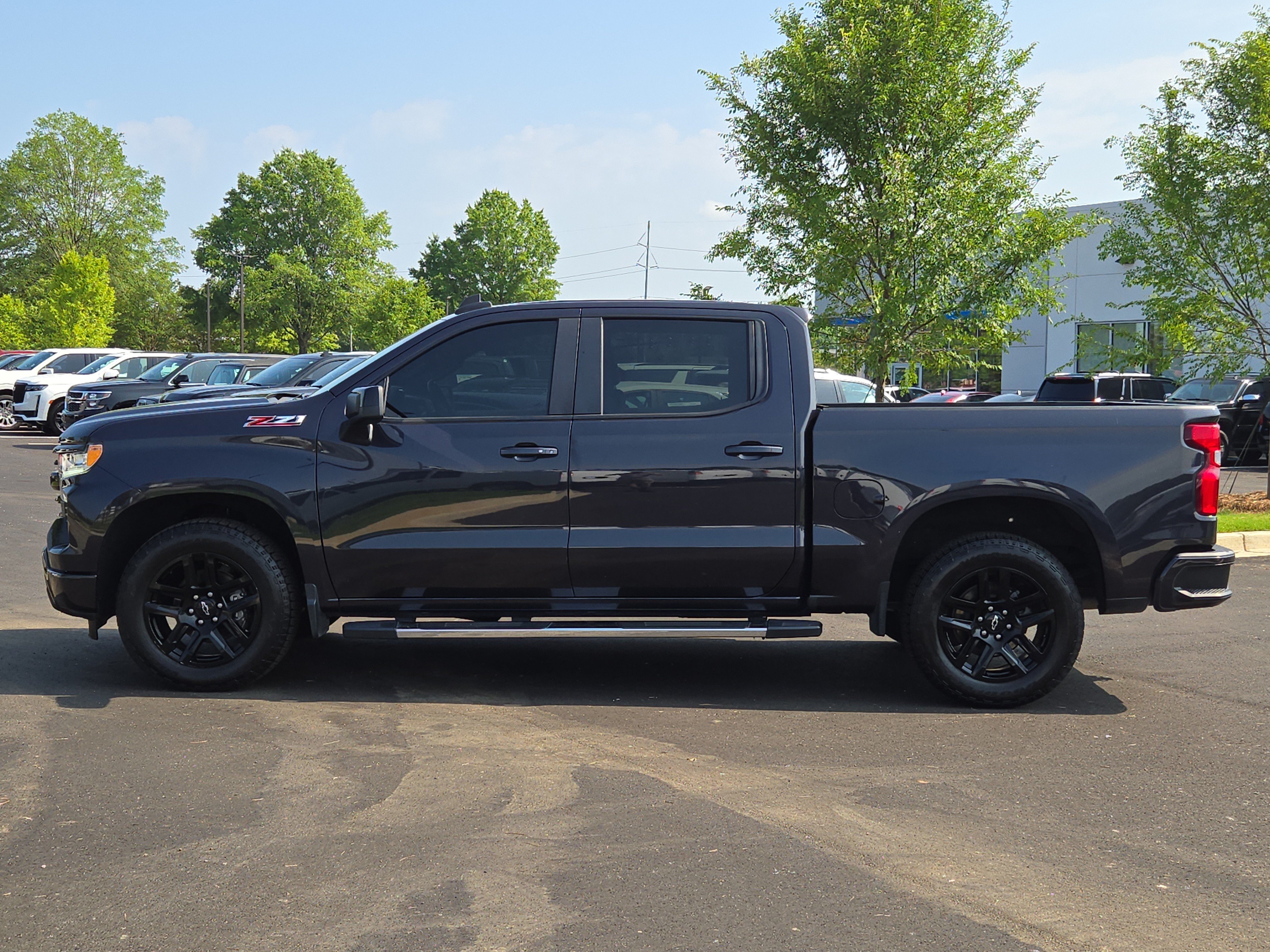 Certified 2022 Chevrolet Silverado 1500 RST AWD/4WD image 14