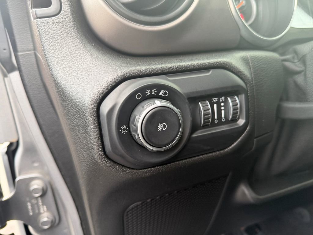Used 2020 Jeep Wrangler Unlimited Sport image 18