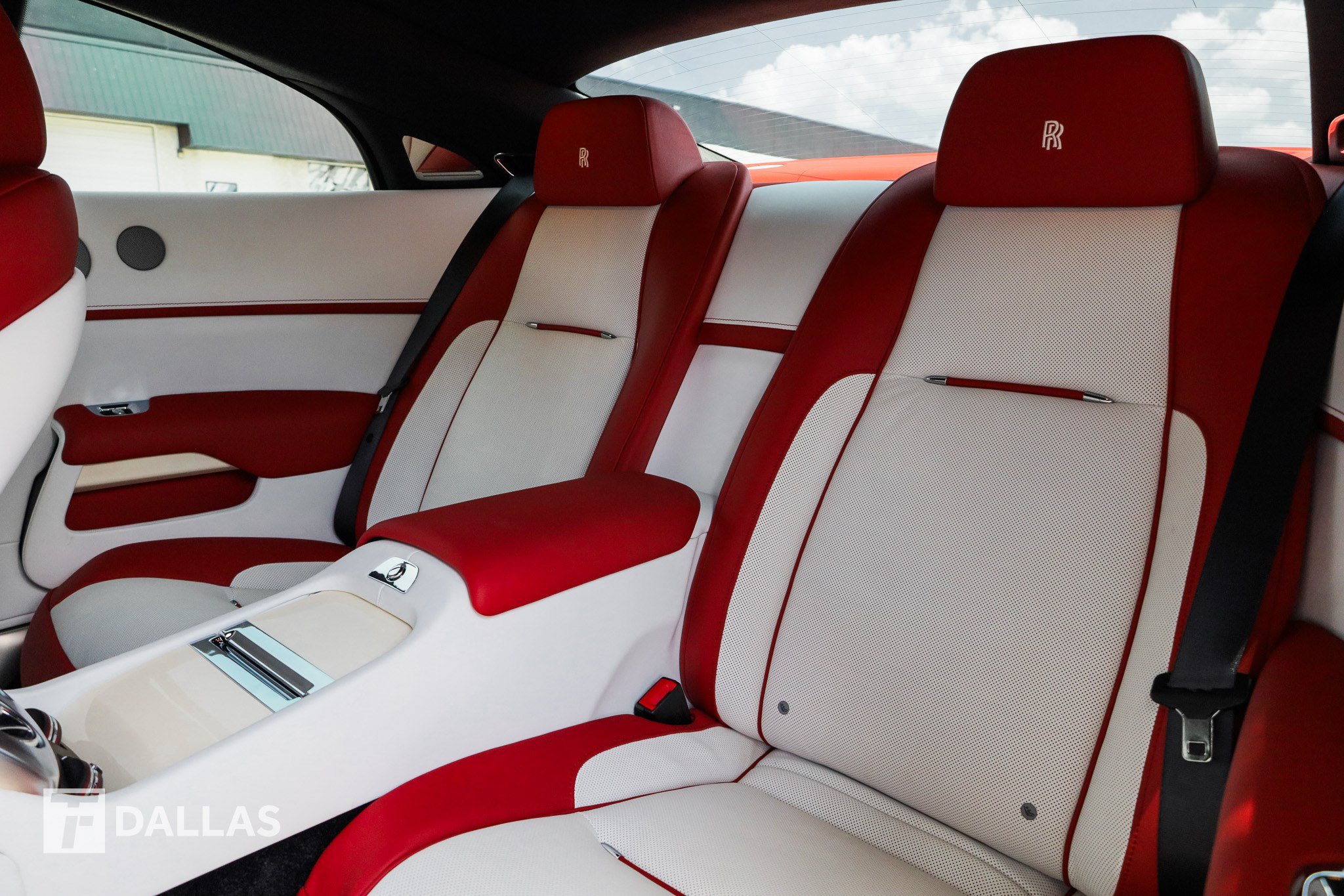 Used 2019 Rolls-Royce Wraith RWD image 28