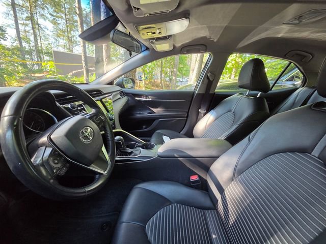 Used 2020 Toyota Camry SE FWD image 7