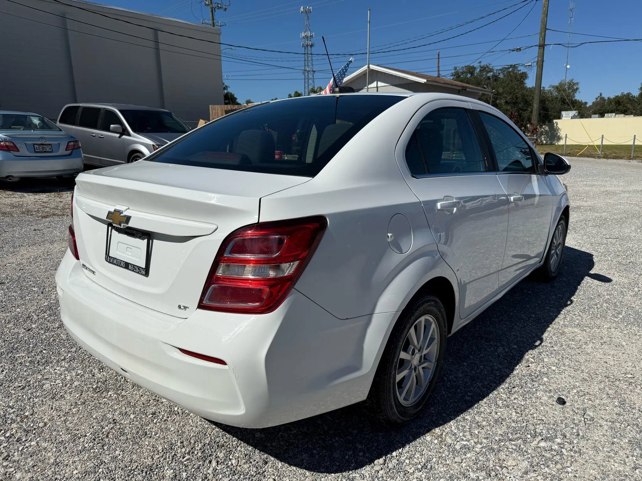 Used 2017 Chevrolet Sonic LT image 4