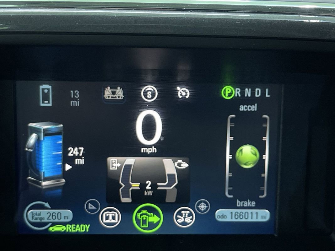 Used 2013 Chevrolet Volt w/ Enhanced Safety Package 2 image 15