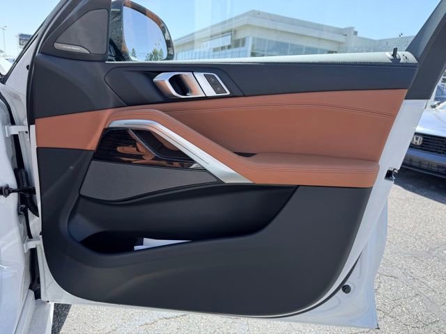 New 2026 BMW X6 xDrive40i AWD/4WD image 18