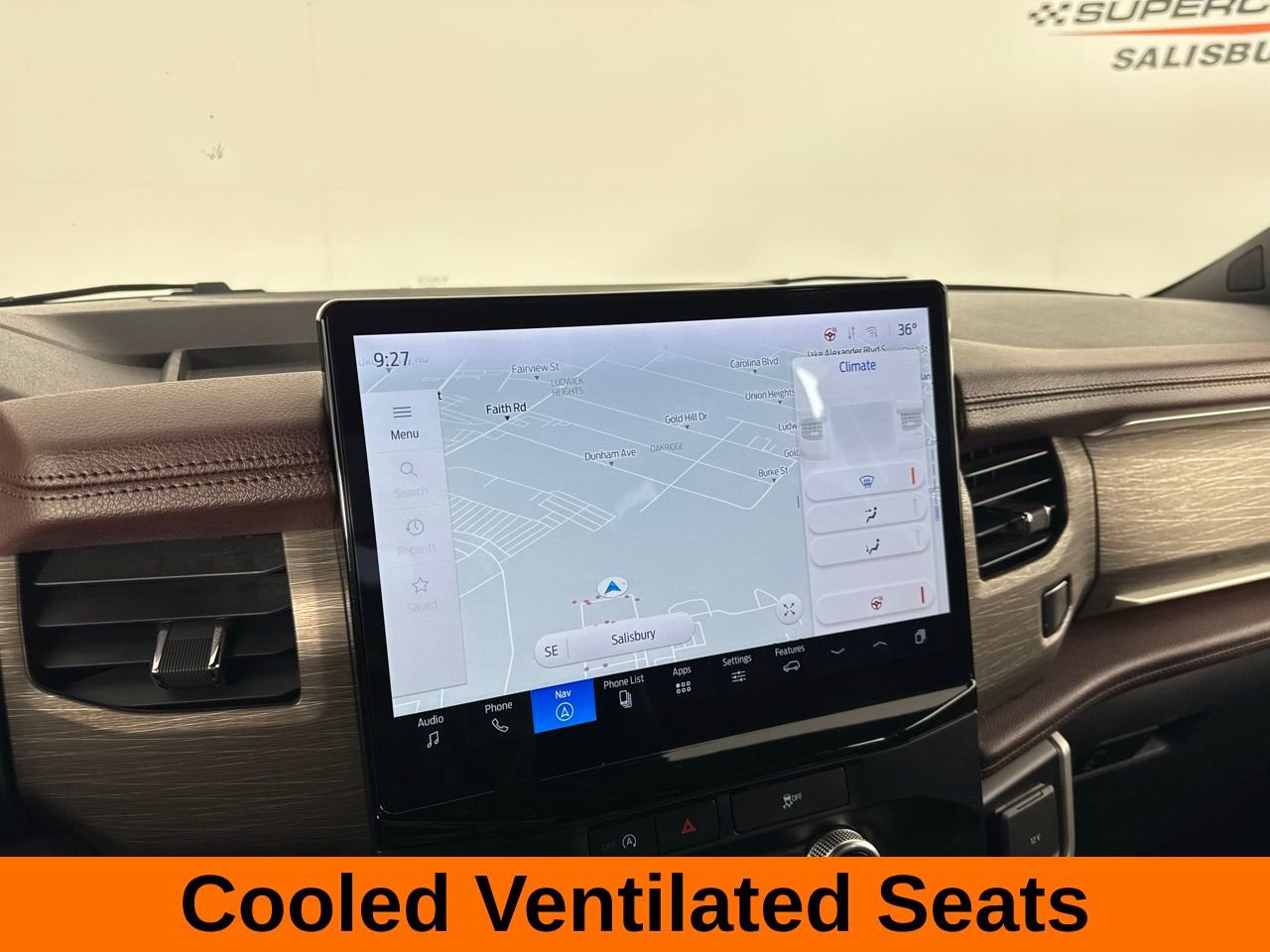 Used 2024 Ford Expedition Limited image 16