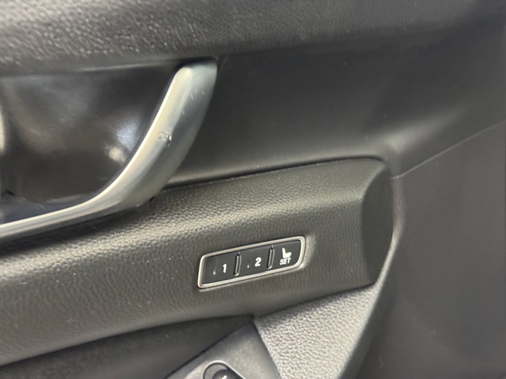 Used 2022 Honda Accord EX-L image 9