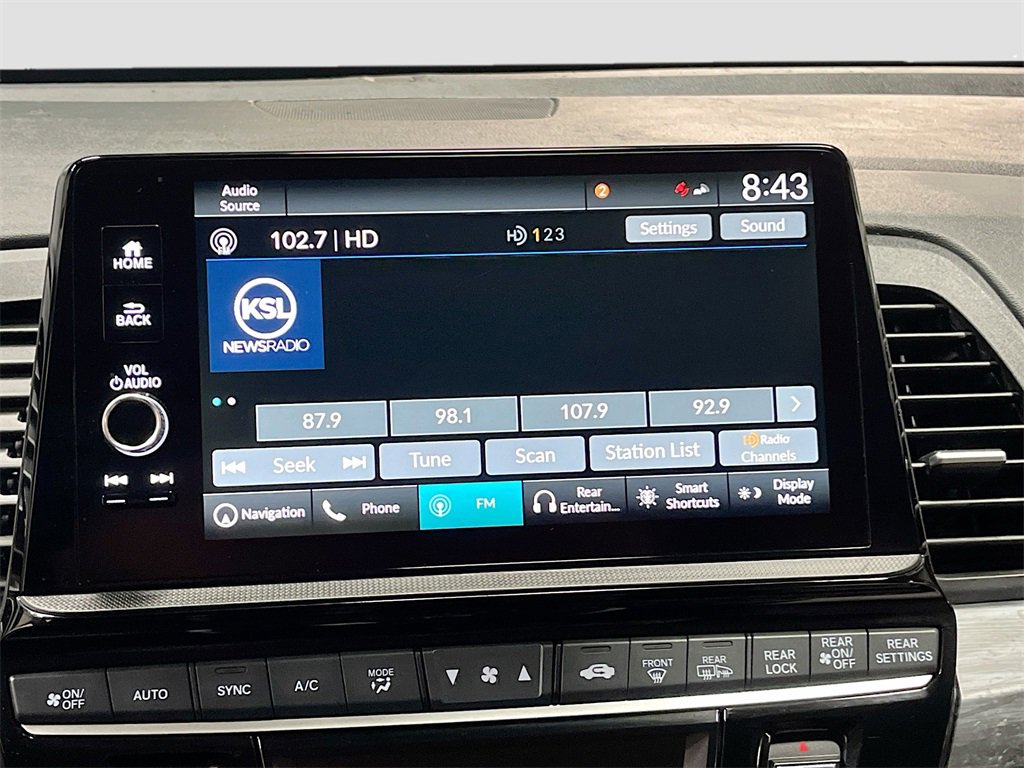 Used 2025 Honda Odyssey Elite image 15