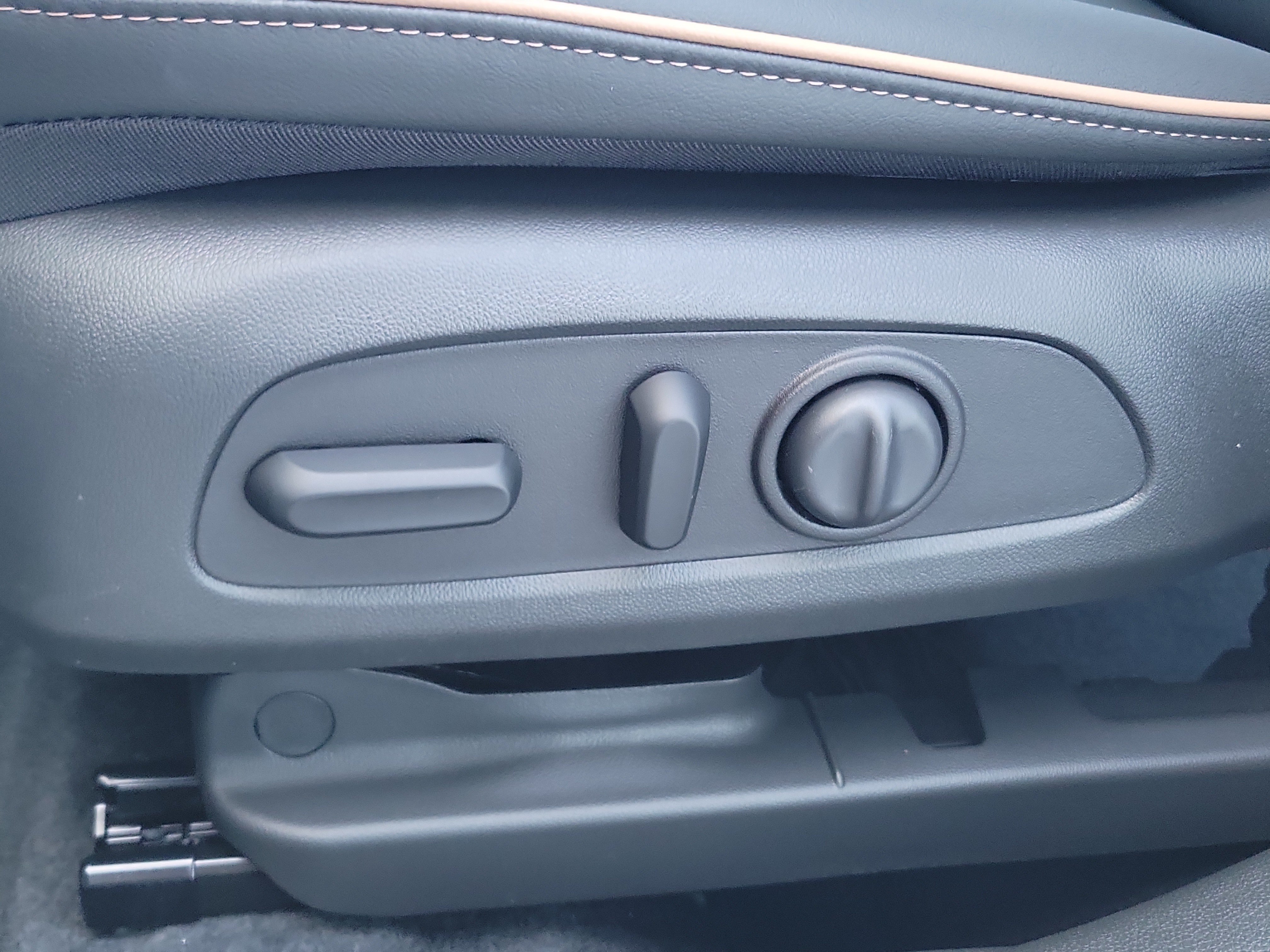 New 2026 Buick Envista Sport Touring FWD image 22
