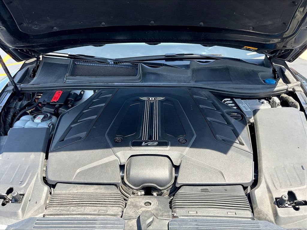 Used 2019 Bentley Bentayga AWD/4WD image 28