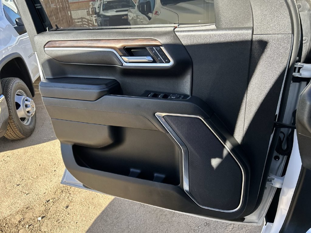 Certified 2025 GMC Sierra 1500 SLT AWD/4WD image 26