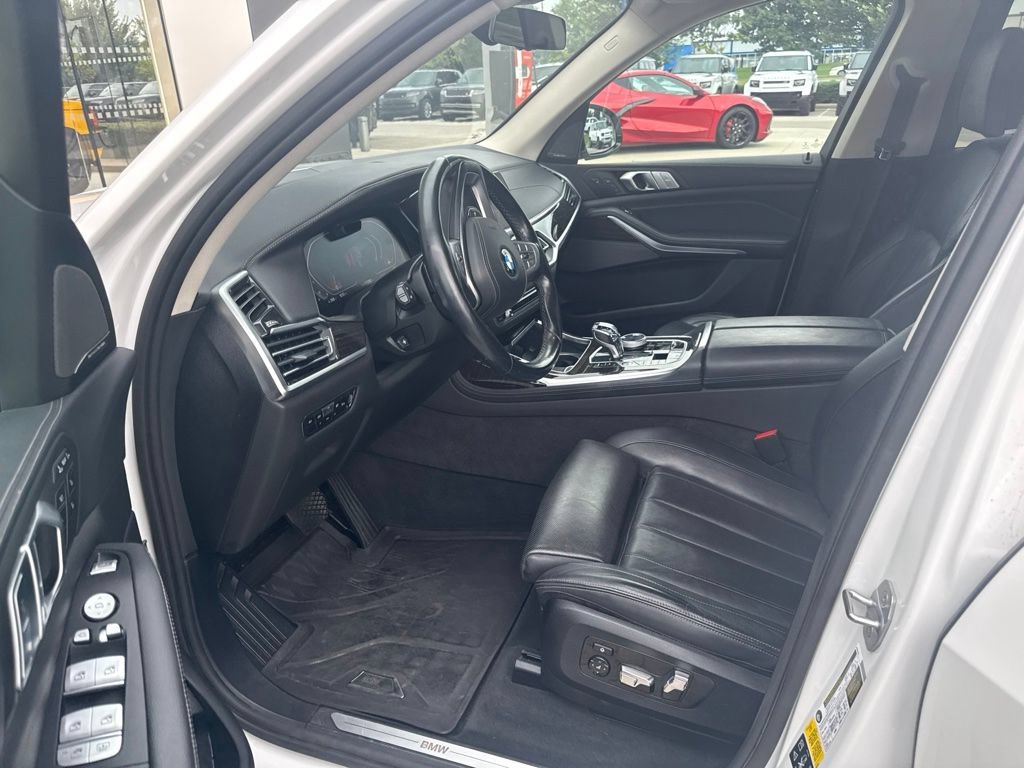 Used 2019 BMW X7 xDrive40i w/ Premium Package AWD/4WD image 16