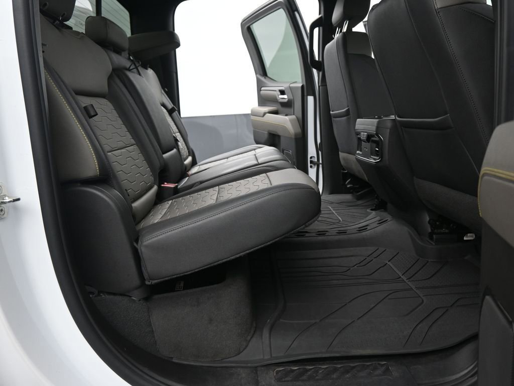 Used 2022 Chevrolet Silverado 1500 ZR2 w/ Technology Package image 15