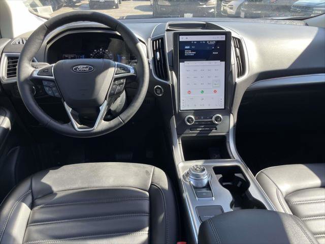 Used 2022 Ford Edge SEL w/ Convenience Package image 15