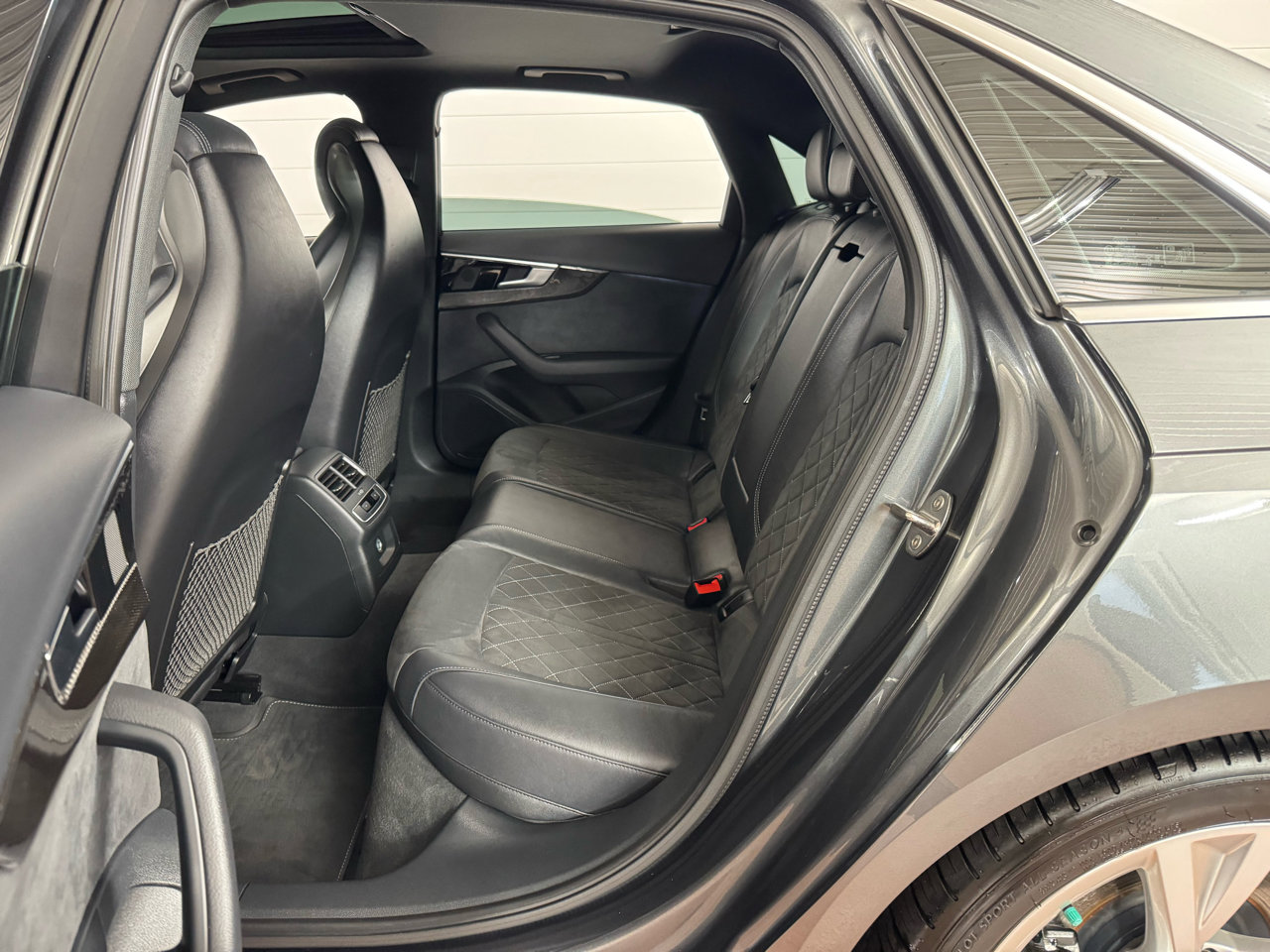 Used 2022 Audi S4 Premium image 31