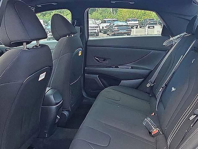 New 2026 Hyundai Elantra SEL Sport Premium FWD image 13