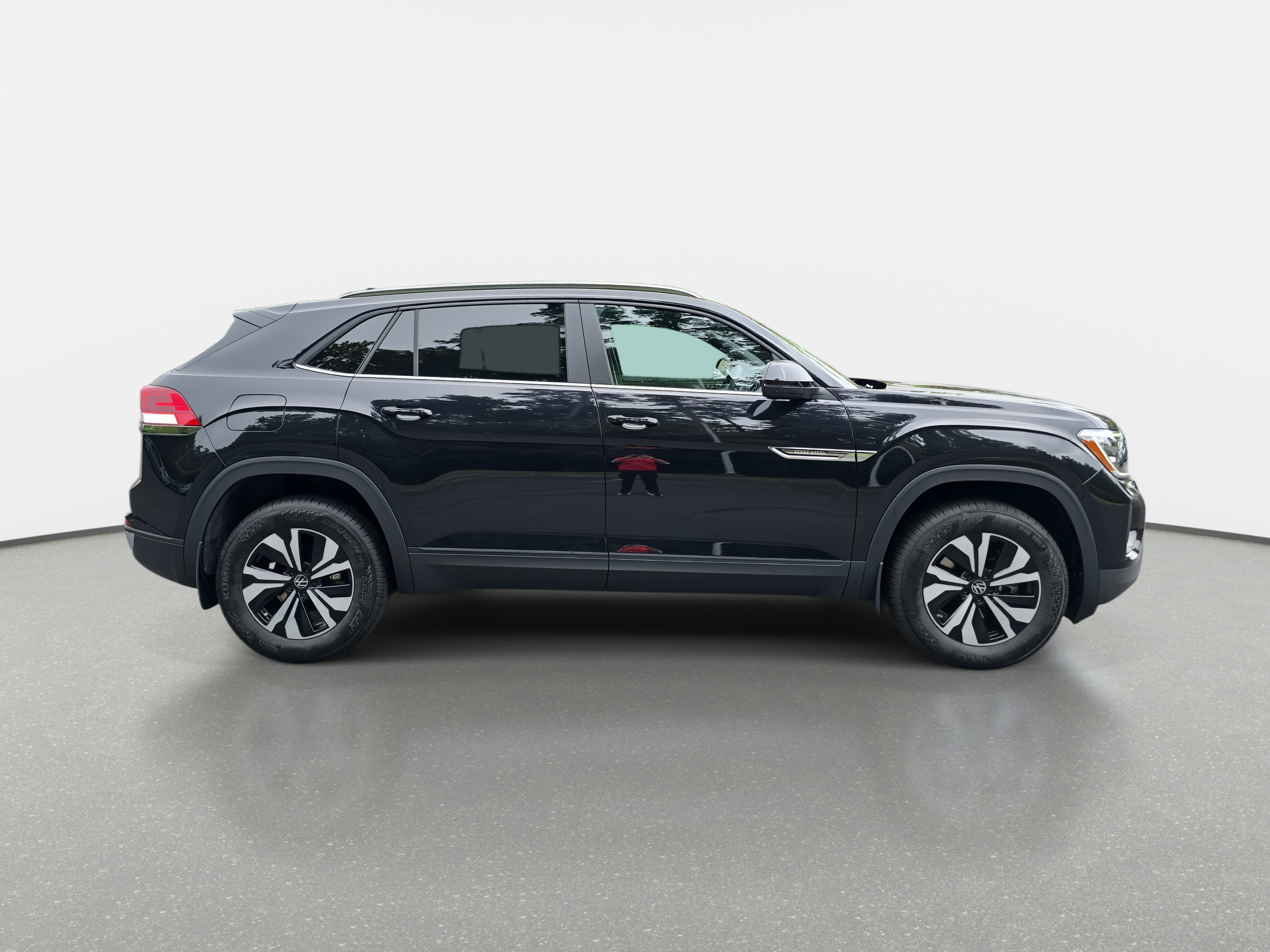 New 2026 Volkswagen Atlas Cross Sport SE image 2