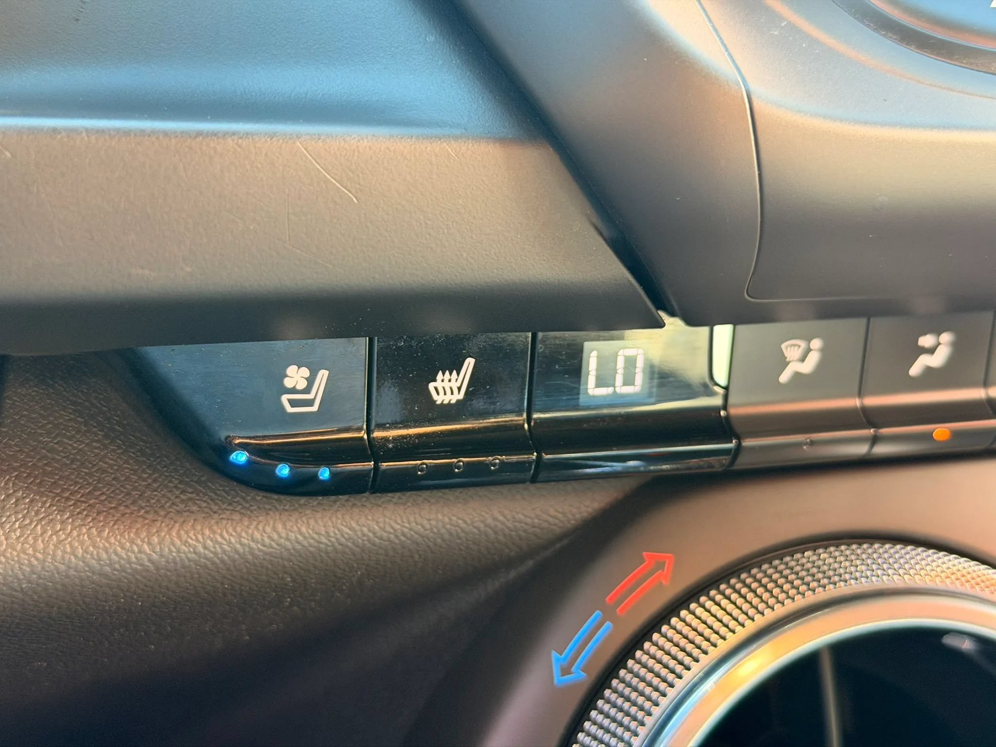 Used 2019 Chevrolet Camaro SS RWD image 28