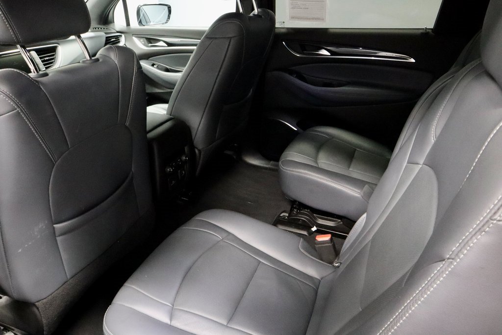 Used 2024 Buick Enclave Premium image 24