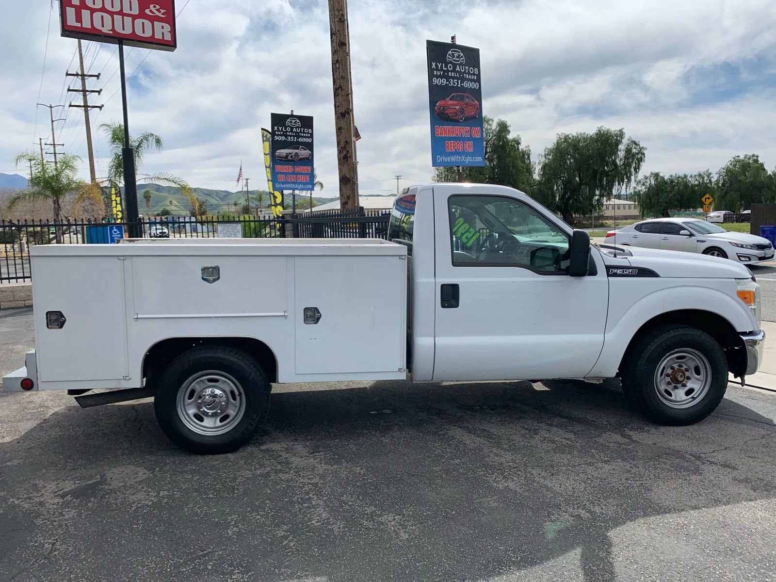 Used 2015 Ford F350 XL RWD image 5