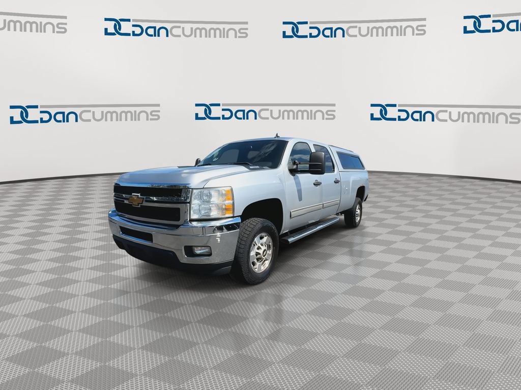 Used 2014 Chevrolet Silverado 2500 LT w/ Interior Plus Package AWD/4WD image 4