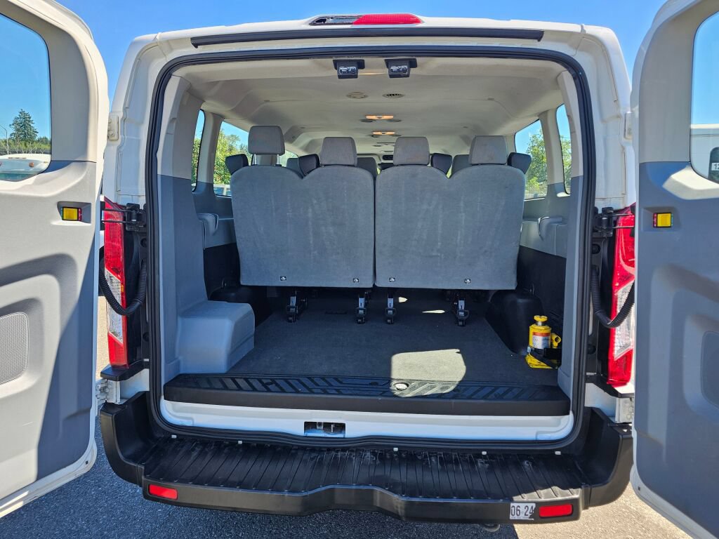 Used 2019 Ford Transit 350 XLT RWD image 10
