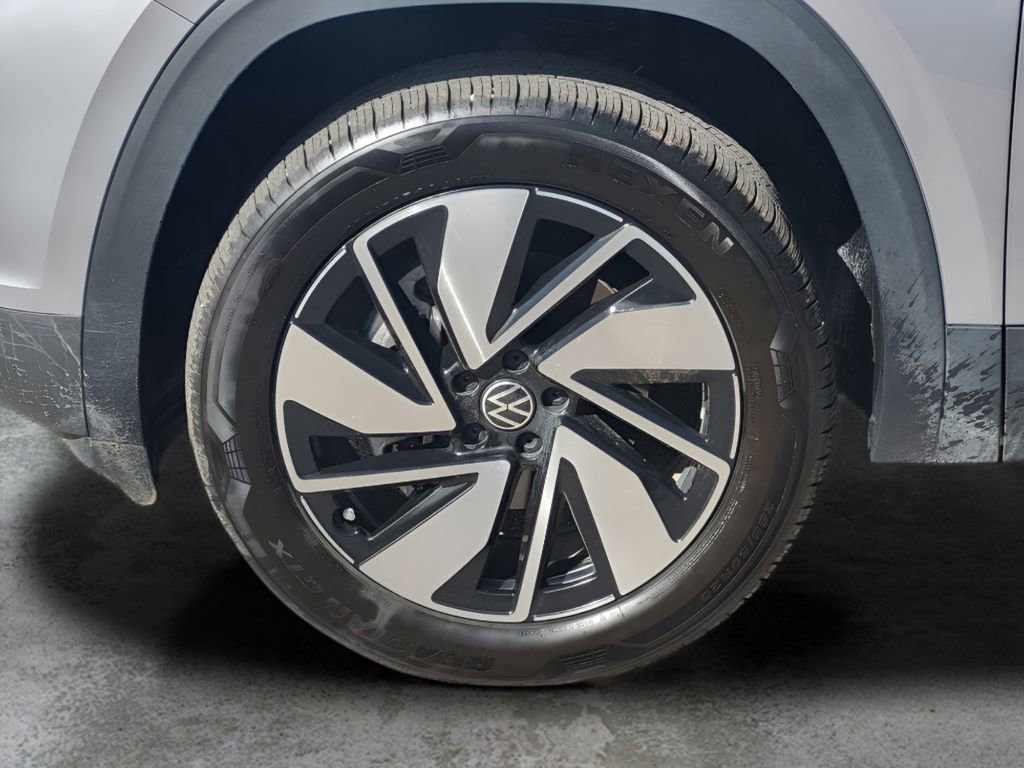 Used 2025 Volkswagen Atlas SEL AWD/4WD image 27