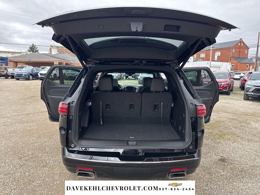 Used 2023 Chevrolet Traverse Premier w/ Redline Edition image 31